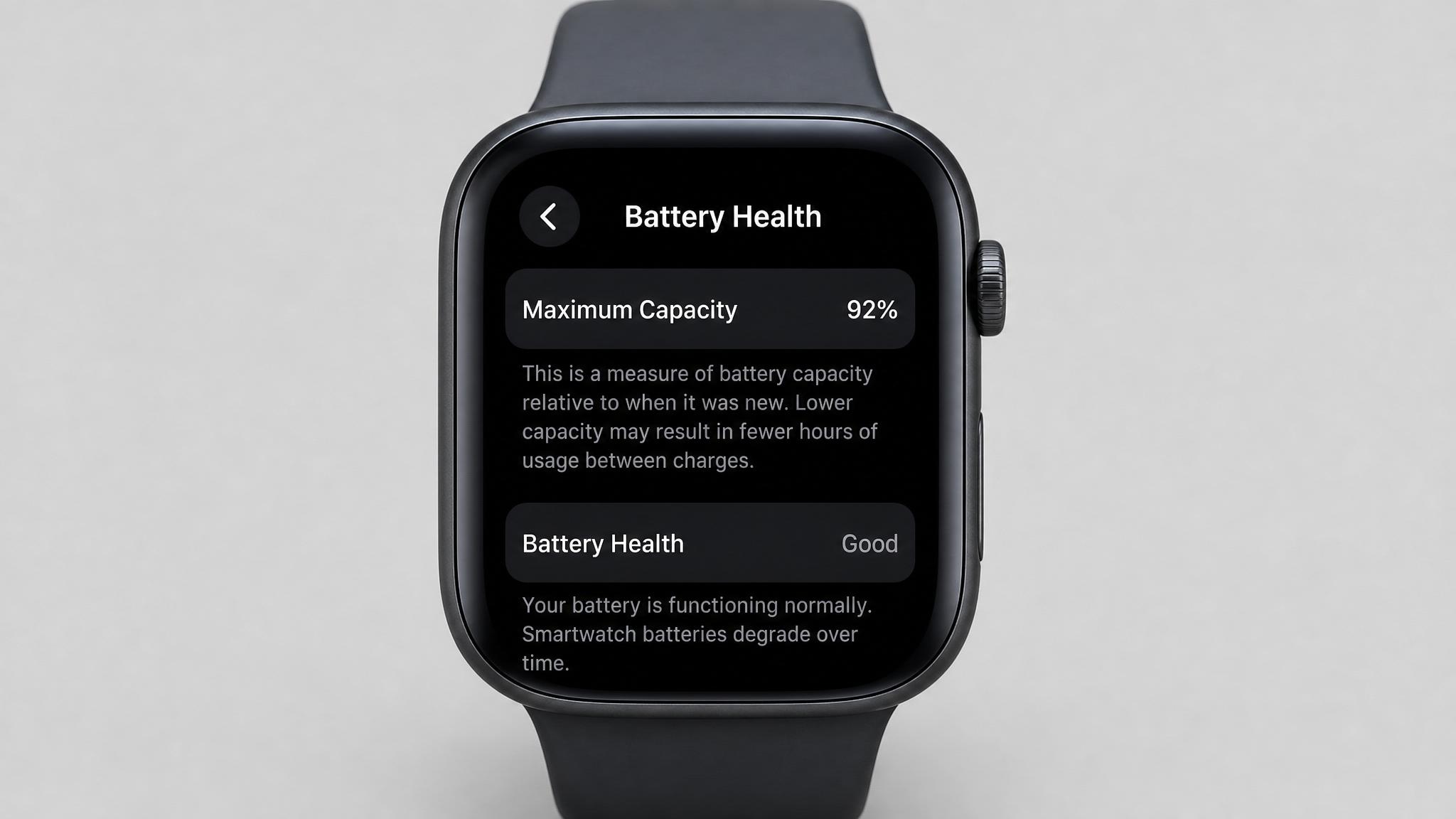Pantalla de salud de batería en smartwatch mostrando capacidad máxima